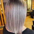 Mikrobalayage, opalizujący blond, praca salonu